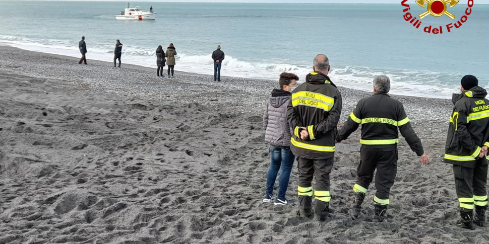 Scalea Trovato In Mare Il Corpo Senza Vita Di Un Giovane Gazzetta