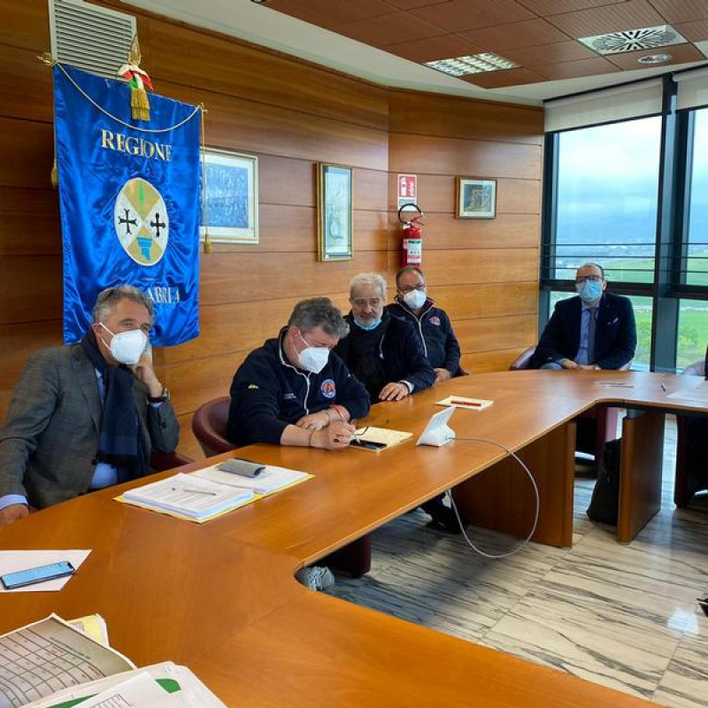 La riunione dell'unità di crisi della Regione Calabria