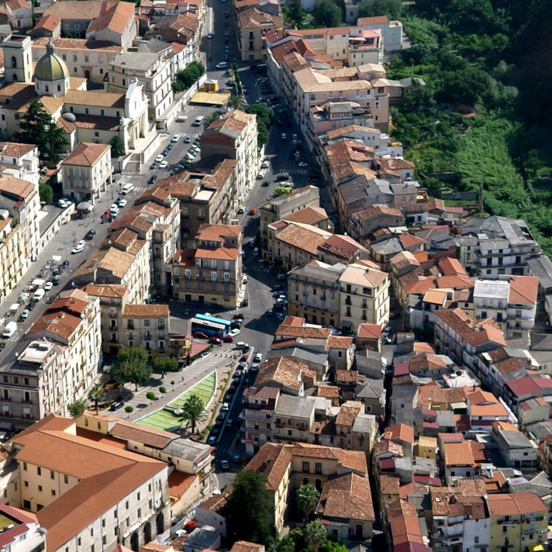 Una veduta aerea del centro storico di Nicastro