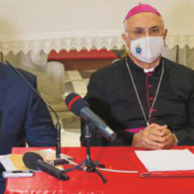 Monsignor Gregorio Montillo e monsignor Vincenzo Bertolone