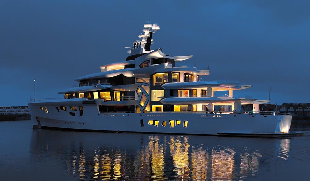 yacht famiglia reale qatar