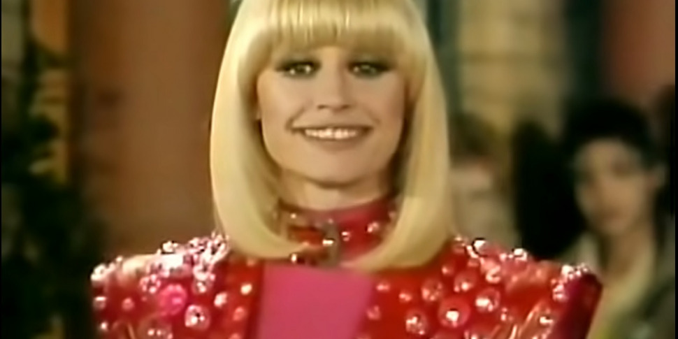 Raffaella Carrà, Tuca tuca - VIDEO - Gazzetta del Sud
