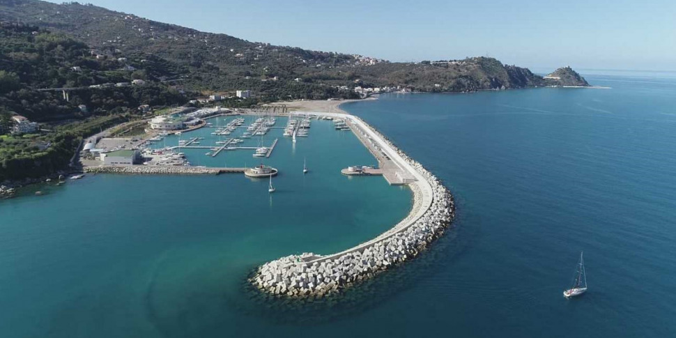 Al Via I Collegamenti Capo Dorlando Eolie Riprende Il Servizio Dal Porto Turistico Gazzetta