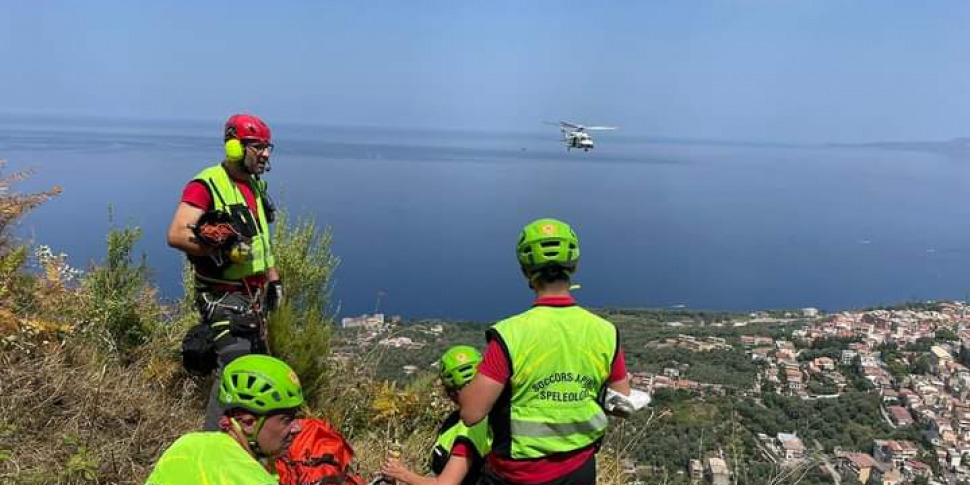 Palmi, escursionista si infortuna sul sentiero del Tracciolino ...