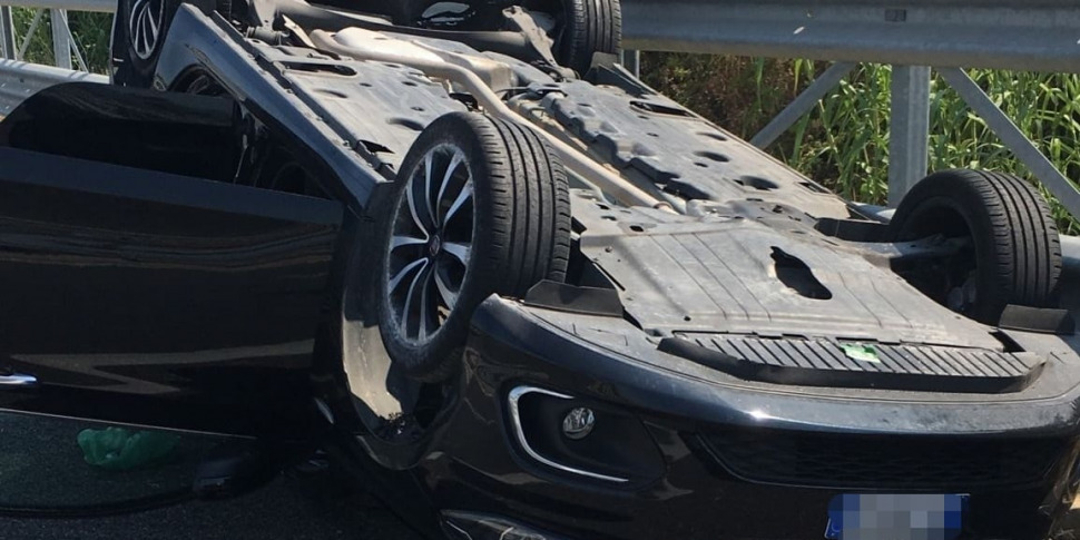 Incidente In Autostrada Tra Lamezia E Pizzo, Coinvolte Tre Auto. Un ...