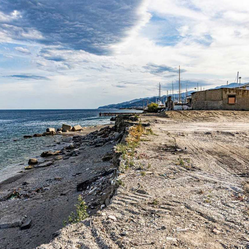 Il litorale di Maregrosso a Messina