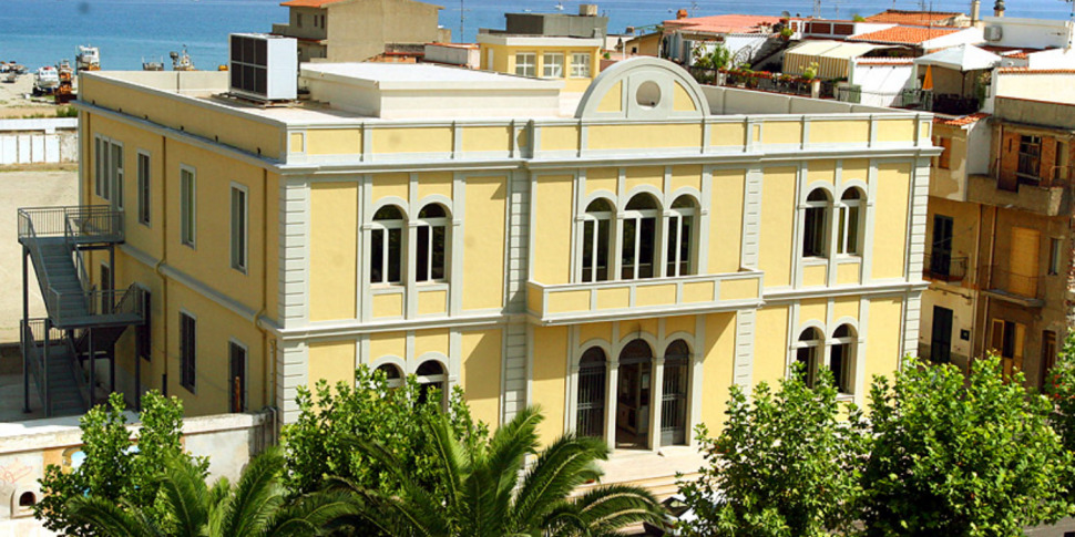 Spadafora, dopo 31 anni stabilizzati 24 dipendenti del Comune ...