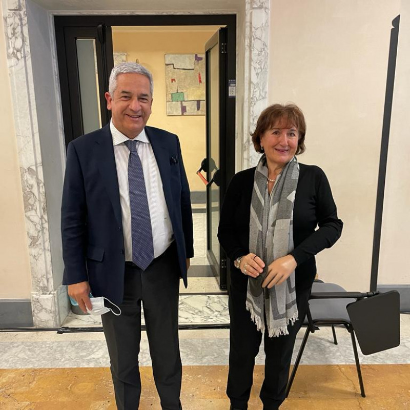 Marcello Manna con la presidente di ANEA Marisa Abbondanzieri