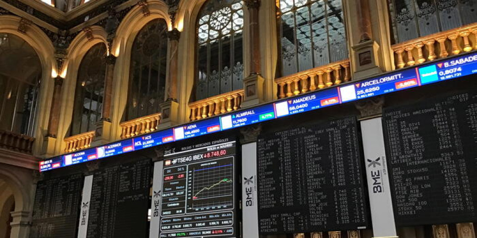 Milano, piazza Affari in Rosso. Perde oltre il 3%, la peggiore in ...