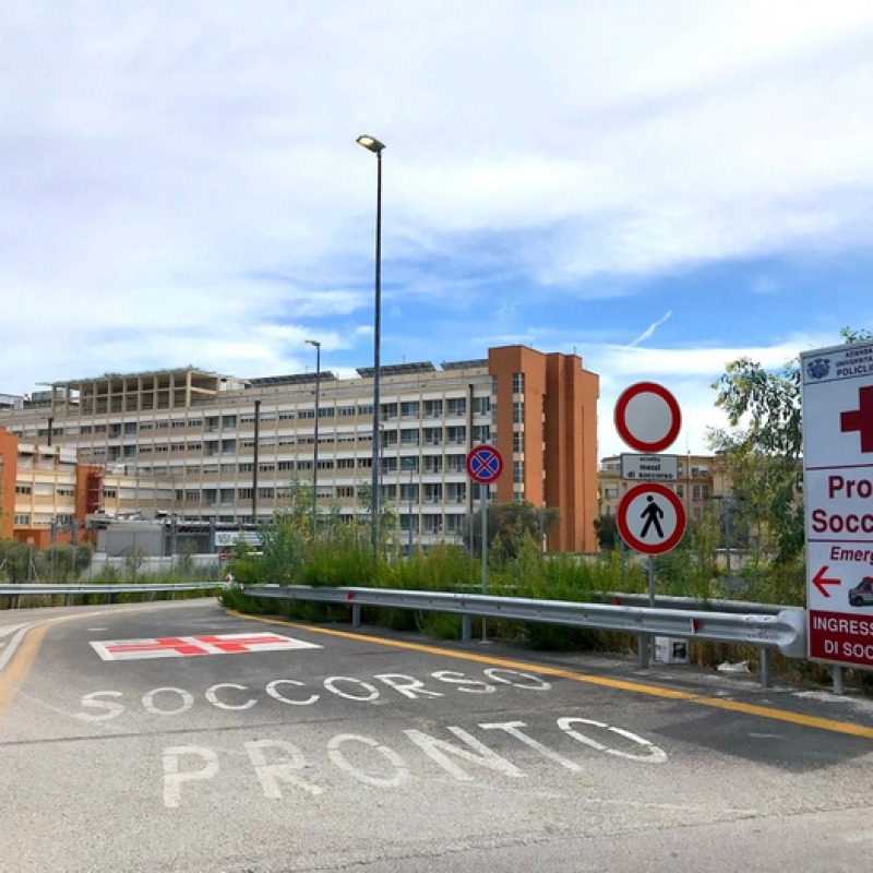 Ospedale, accesso pronto soccorso Policlinico Bari