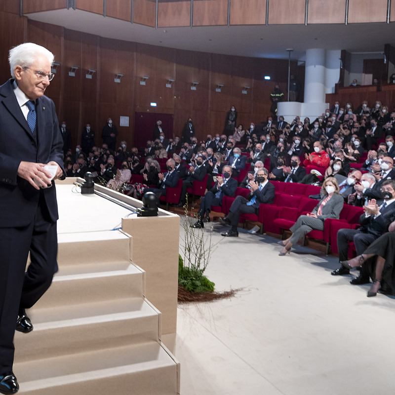 Messina - Il Presidente Sergio Mattarella alla cerimonia di consegna del Premio Internazionale Maria Sofia Pulejo e Uberto Bonino, oggi 13 aprile 2022.(Foto di Paolo Giandotti - Ufficio per la Stampa e la Comunicazione della Presidenza della Repubblica)