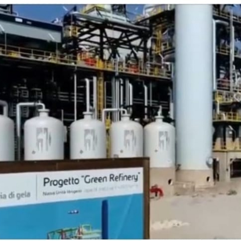 Green Refinery. Inaugurata da Eni a Gela, in grado di trasformare materie prime organiche in biocarburanti di alta qualità