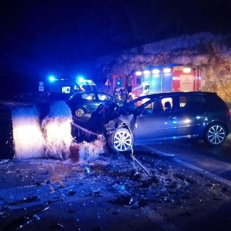 Fasano Tremendo Scontro Tra Auto Sulla Statale Tre Feriti Gazzetta Del Sud