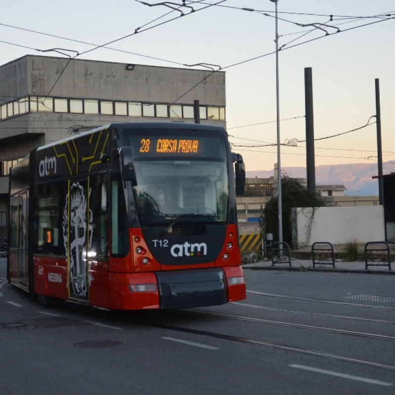 Donna investita da un tram