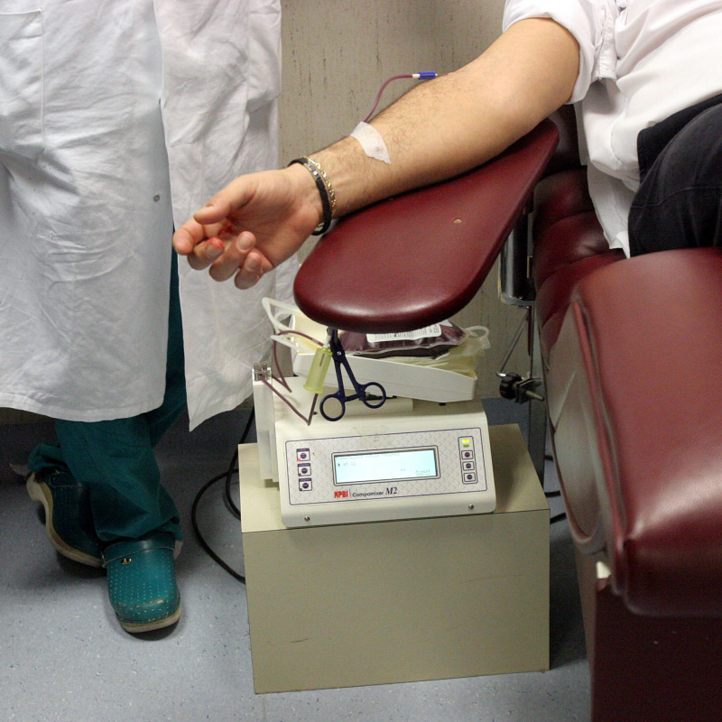 Un paziente sottoposto a trasfusione di sangue