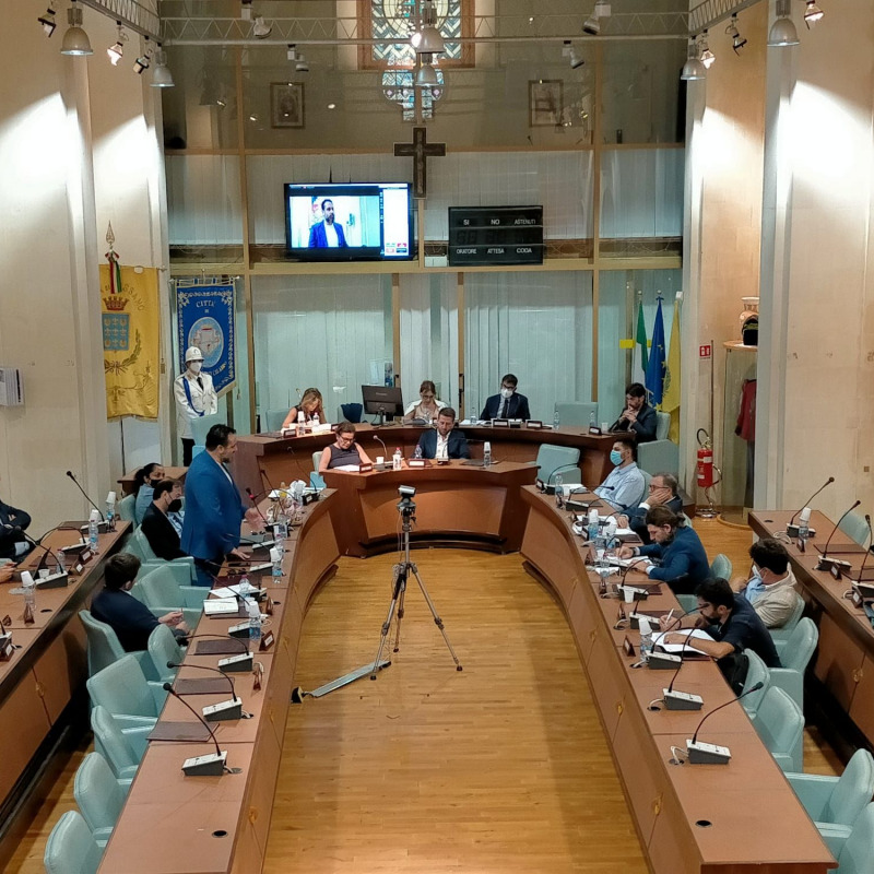 Una seduta del Consiglio comunale di Corigliano Rossano