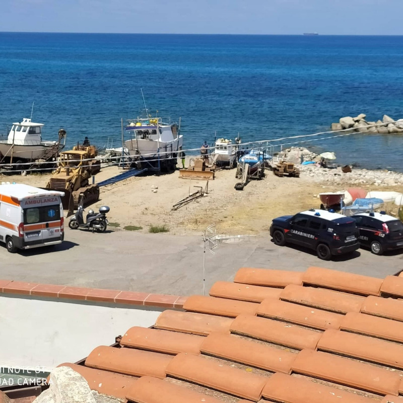 Messina Tragedia Ad Acqualadroni Anziano Muore In Spiaggia Gazzetta