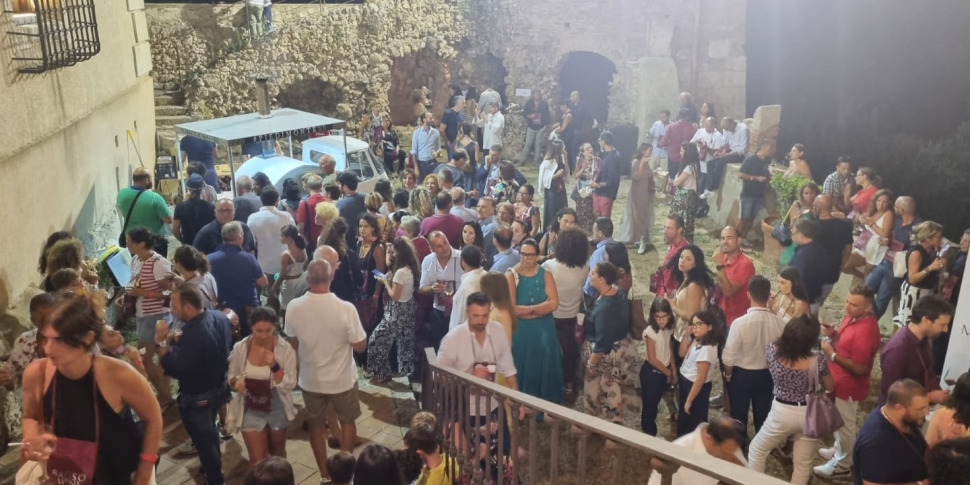 Bauso Wine A Villafranca Degustazione Fa Rima Con Tradizione Un Bagno bauso-wine-a-villafranca-degustazione-fa-rima-con-tradizione-un-bagno