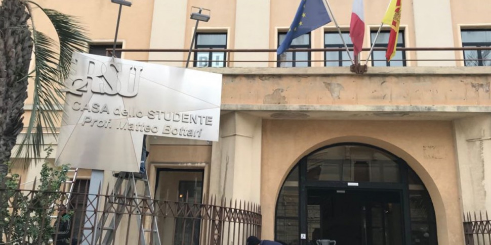 Messina, studenti universitari idonei alla borsa di studio ma senza un euro
