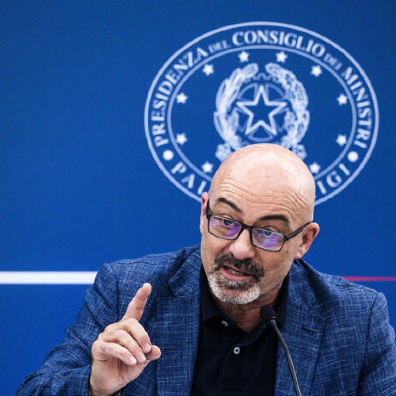 Italian Ecological Transition Minister, Roberto Cingolani, during a press conference at the end of the Council of Ministers at Chigi Palace in Rome, Italy, 04 August 2022.ANSA/ANGELO CARCONI