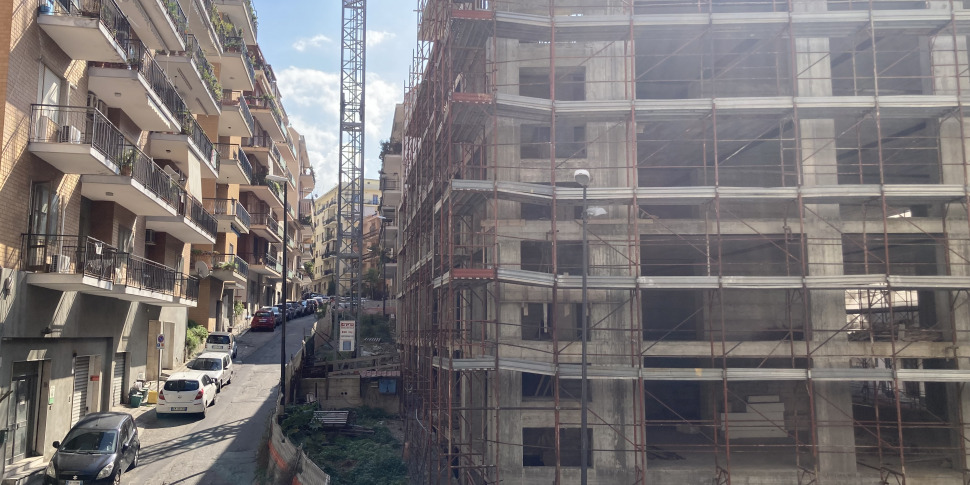 Reggio e le opere pubbliche fantasma. Il caso del parcheggio di via ...