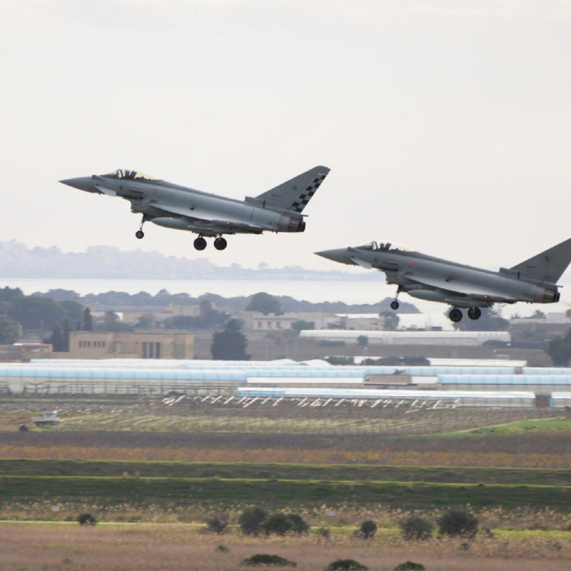 Due Eurofighter dell'Aeronautica Militare (foto d'archivio)