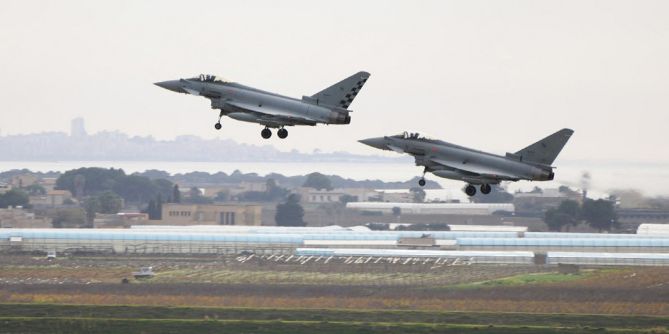 attacchi a base aerea in arabia colpito eurofighter italiano da Gazzettadelsud.it attacchi a base aerea in arabia colpito eurofighter italiano