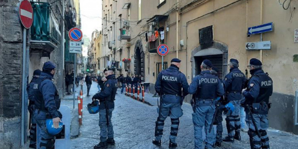 Camorra: scommesse e giochi in mano ai Casalesi, arrestato un boss Camorra: scommesse e giochi in mano ai Casalesi, arrestato un boss
