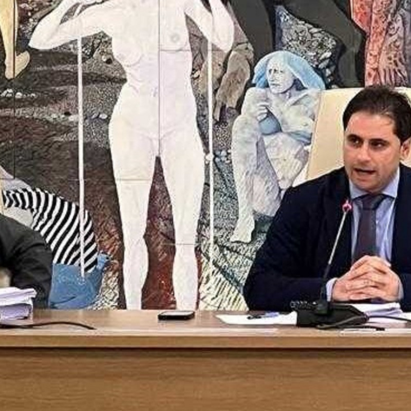 Il vicepresidente Raffaele Mammoliti (Pd) e il presidente della Commissione Bilancio Antonio Montuoro (FdI)