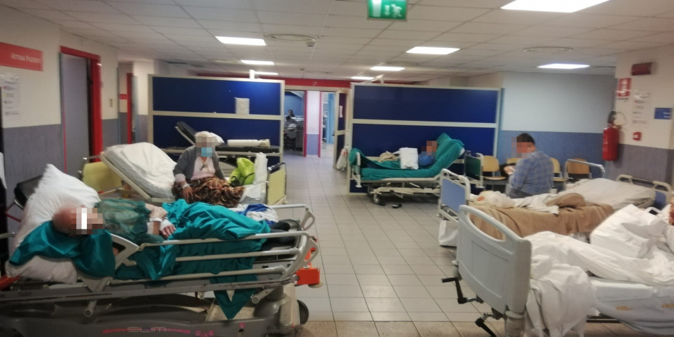 Pronto soccorso di Cosenza, sanità sotto assedio - Gazzetta del Sud