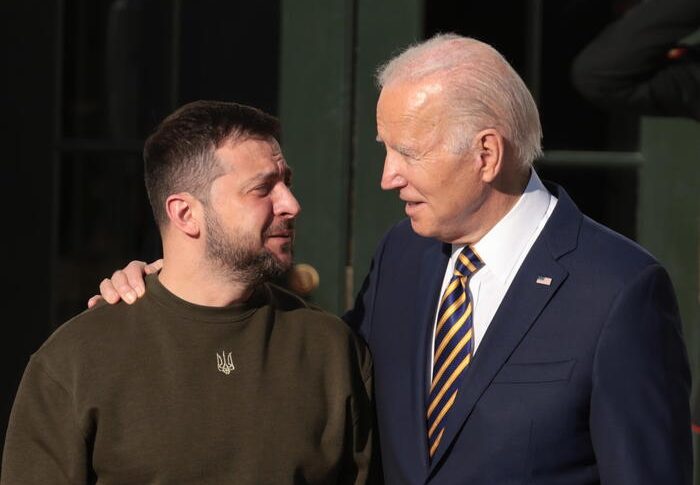 https://assets.gazzettadelsud.it/2023/02/BIDEN-700x485.jpg