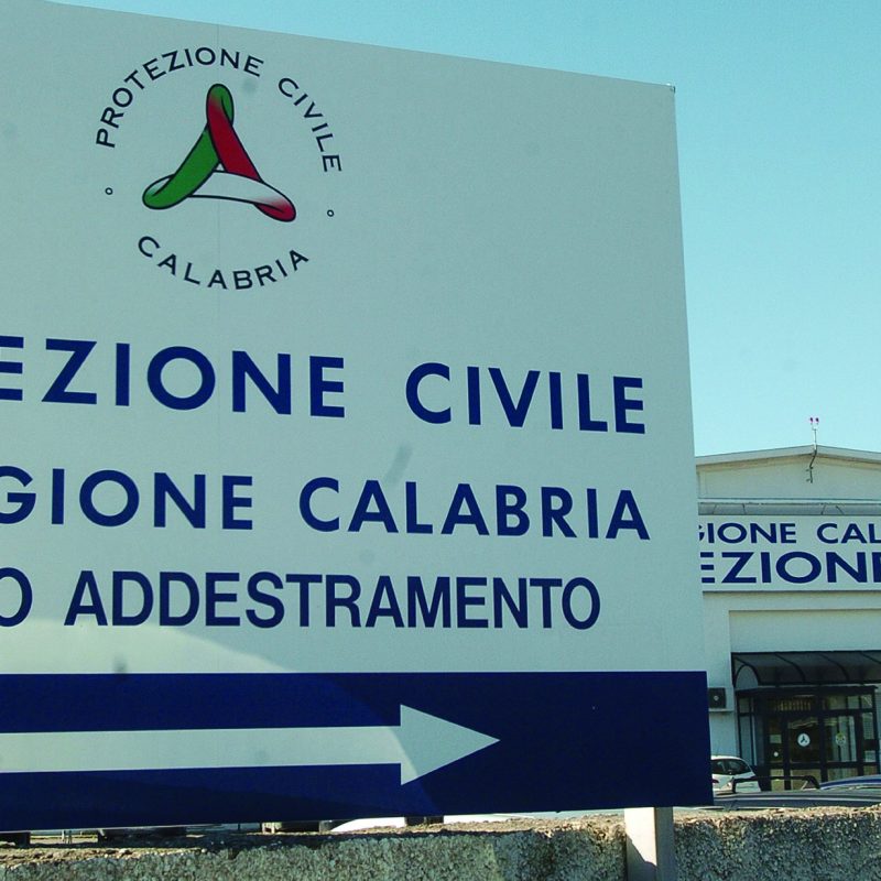 Nella foto la sede della protezione civile della regione Calabria