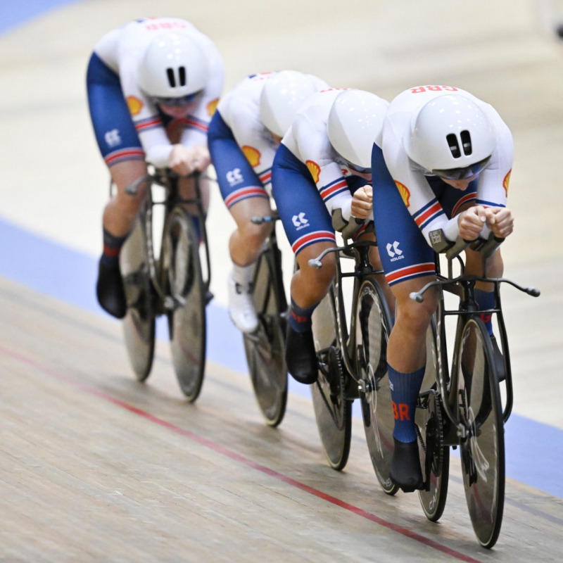 epa10457796 Josie Knight with team Britain in action during the team pursuit finals at the UEC Track Cycling European Championships in Grenchen, Switzerland, 09 February 2023. EPA/Gian Ehrenzeller