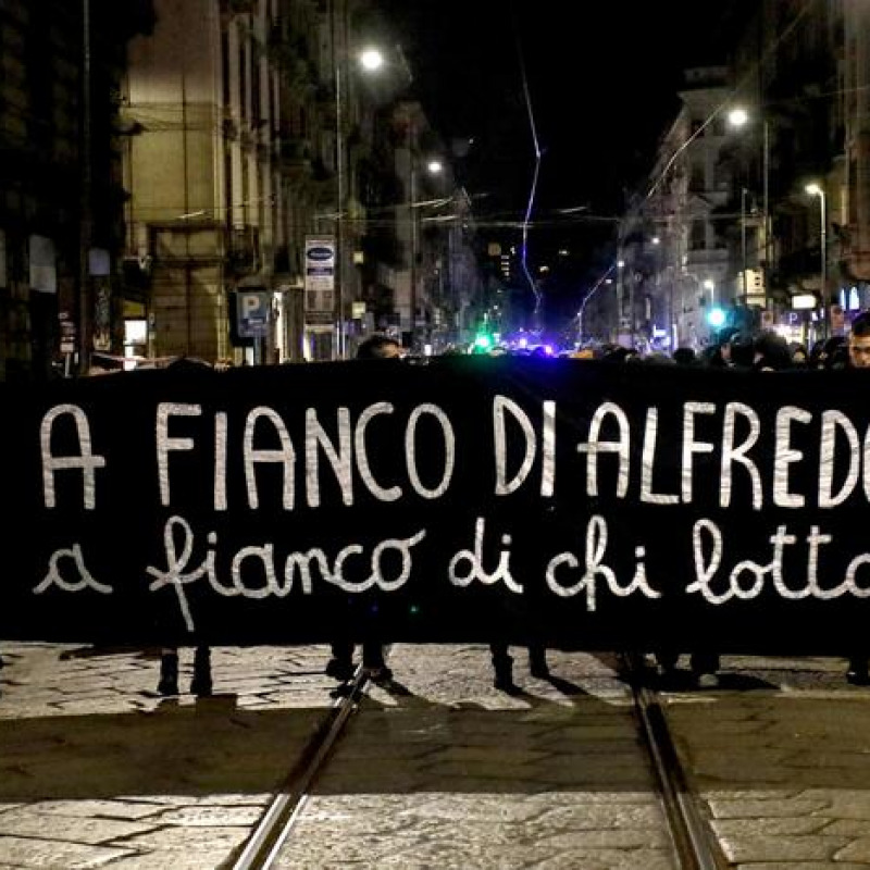 Il presidio anarchico a sostegno di Alfredo Cospito a Milano