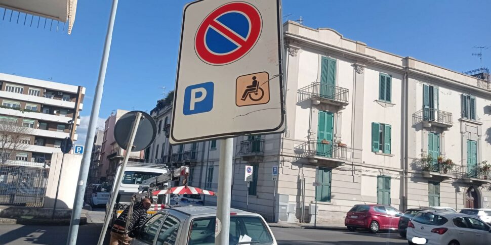 Messina, Utilizzava Il Pass Disabili Della Madre Che Non Era In Auto ...