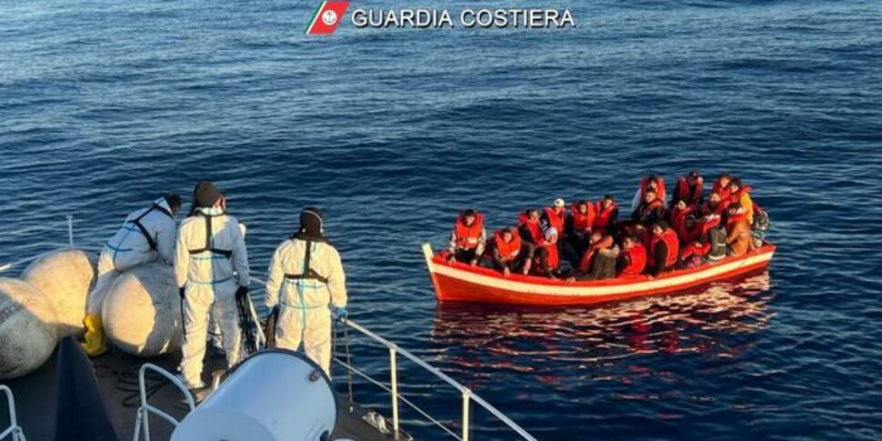 Negli ultimi dieci giorni sbarcati 320 migranti. Dall