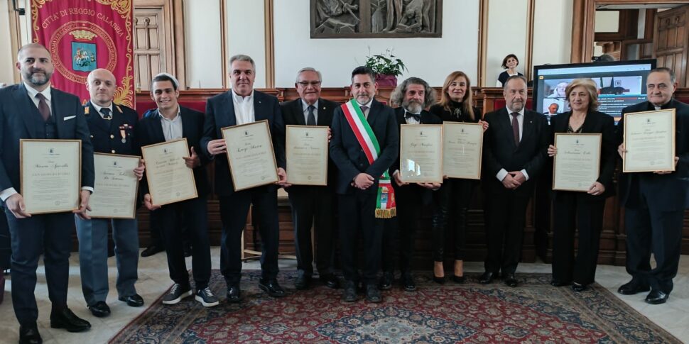 A Reggio Si Rinnova La Tradizione Del San Giorgio D'oro: Consegnate 11 