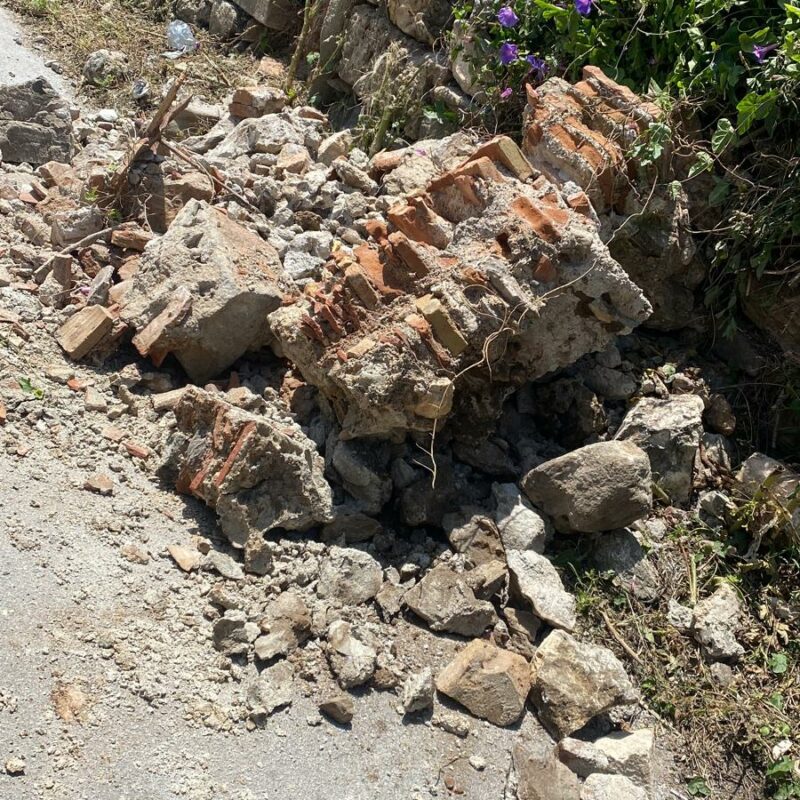 Milazzo, paura per il crollo di un muro in via Ventimiglia - Gazzetta ...