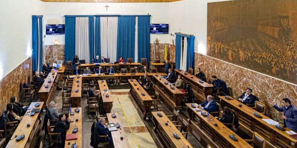 In consiglio comunale a Messina via libera al baratto amministrativo