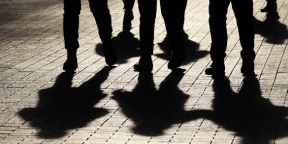 Ragazzo preso a bastonate dal branco a Tarquinia, ricoverato in gravi condizioni Ragazzo preso a bastonate dal branco a Tarquinia, ricoverato in gravi condizioni