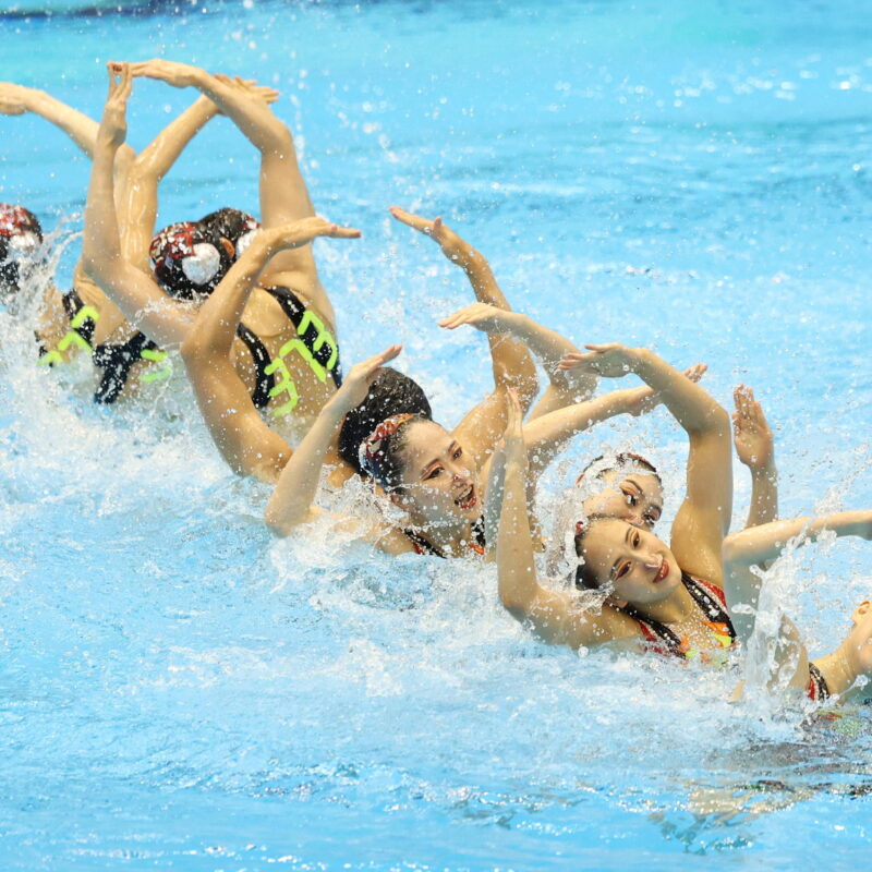 epa10751860 Team of Japan competes in the Acrobatic Routine final of the Artistic Swimming events during the World Aquatics Championships 2023 in Fukuoka, Japan, 17 July 2023. EPA/KIYOSHI OTA