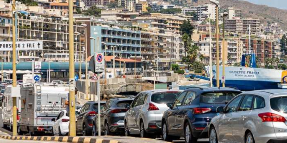 Esodo e controesodo sullo Stretto, il clou dal 16 agosto