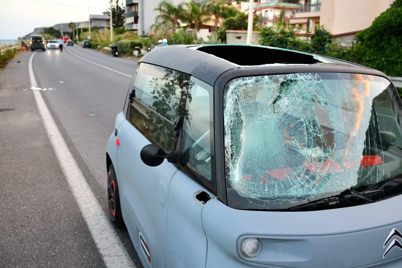 Messina. Nasconde in auto due grossi coltelli: foglio di via per un 50enne  