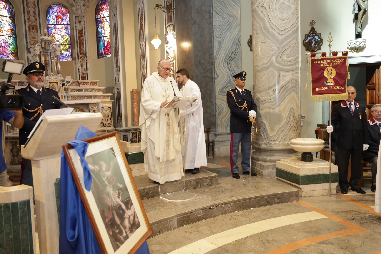 Messina, celebrato San Michele Arcangelo: patrono della polizia di Stato.  Messa solenne nella chiesa di S. Antonio Abate - Gazzetta del Sud