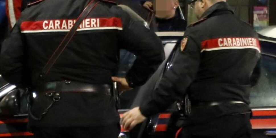 https://assets.gazzettadelsud.it/2023/10/Carabinieri-arresto-970x485.jpg