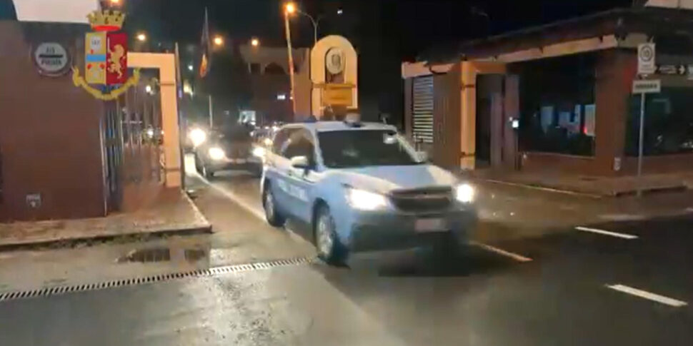 Cessione di cocaina tra Vibo Valentia e Catanzaro, tre indagati finiscono in carcere