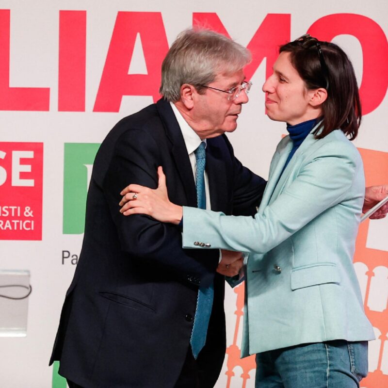 Paolo Gentiloni e Elly Schlein agli Studios in via Tiburtina durante il Forum Europa del Partito Democratico