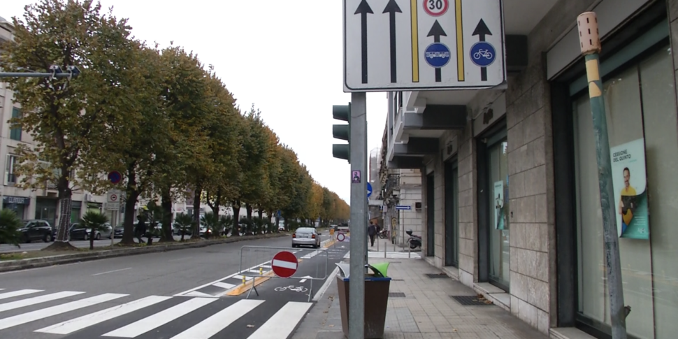 Cordoli e pista ciclabile, lavori e caos in centro cittá a Messina