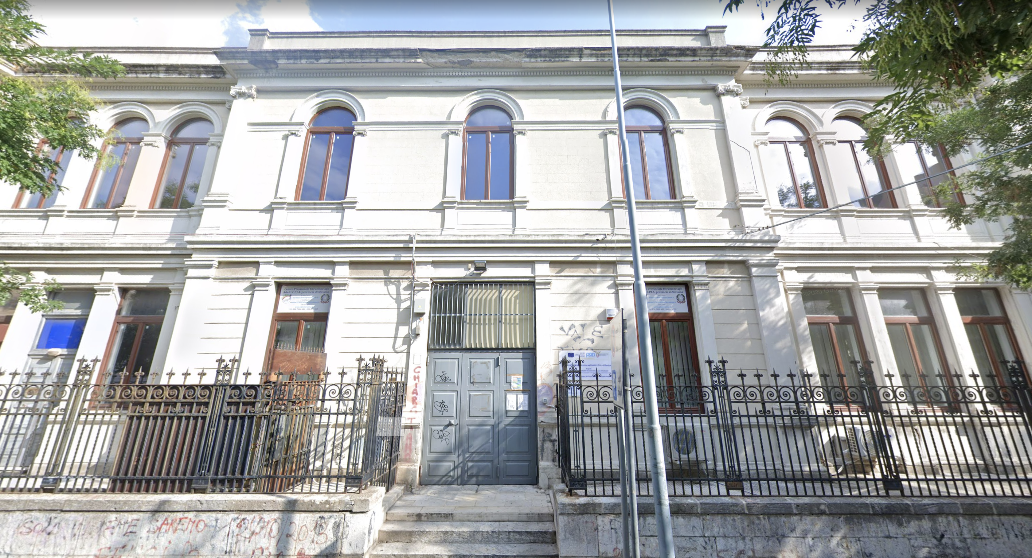 Sesso con gli studenti a Messina, arrestato il prof dello Jaci: cè  unindagine anche per estorsione - Gazzetta del Sud