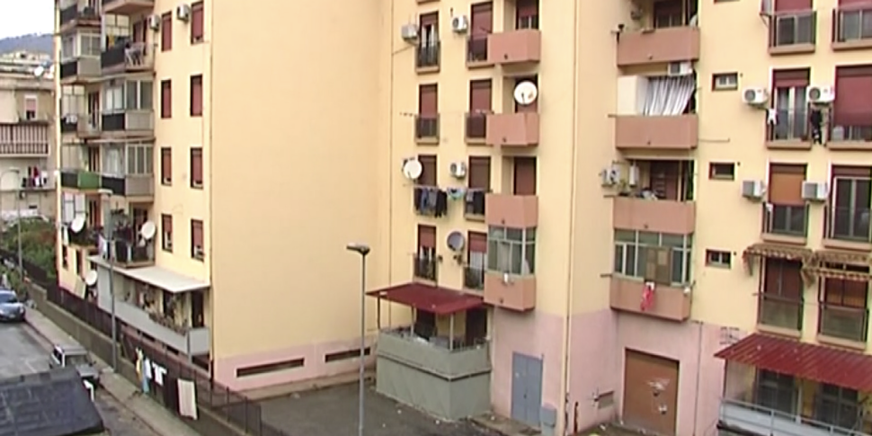 Messina: si ricovera in clinica, le occupano l'alloggio
